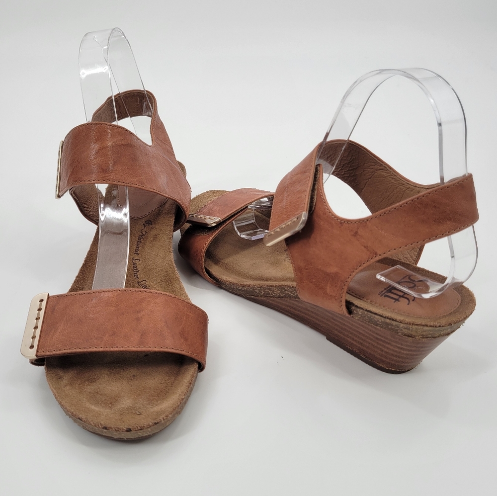 Sofft Women's Wedge Leather Sandals Velcro Straps 9.5